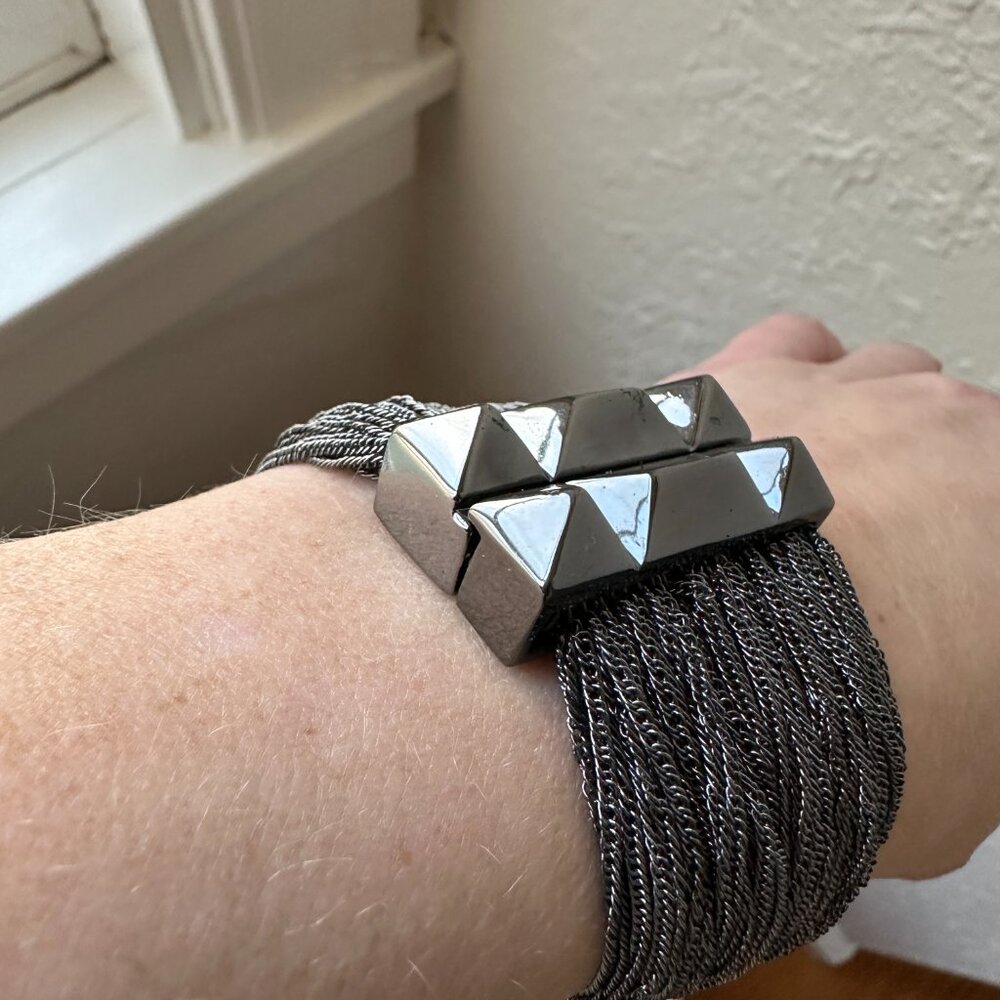 Lisa Freede Gunmetal Pyramid Magnetic Rachel Bracelet - Picture 2 of 10